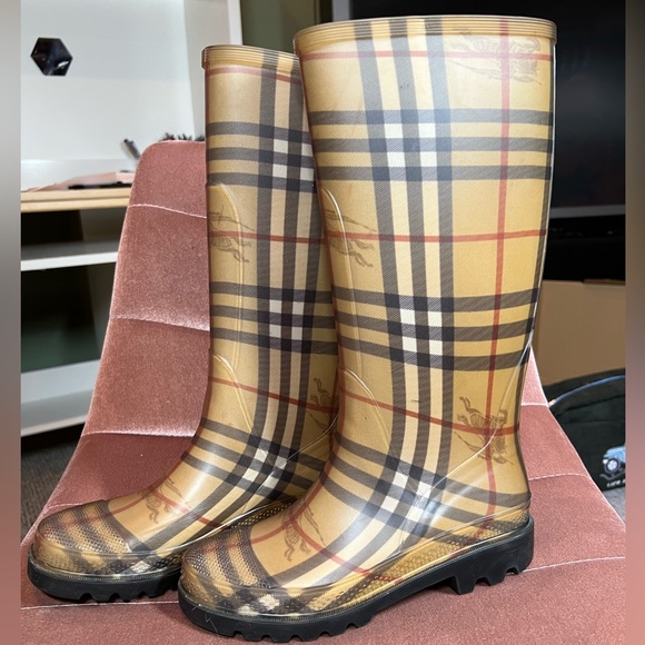 Burberry rain boot - in style Wellington - Picture 3 of 6